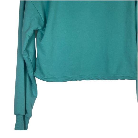 💰 5/25$ ♻️ 8 Ball Nightmare Sleeve Teal Women’s Medium Crop Top - Picture 8 of 11
